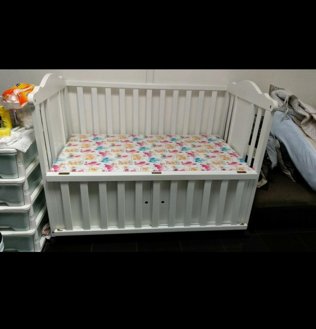 Box bayi Baby Box White Good Condition 100 Wood Kayu Pinus, Bayi