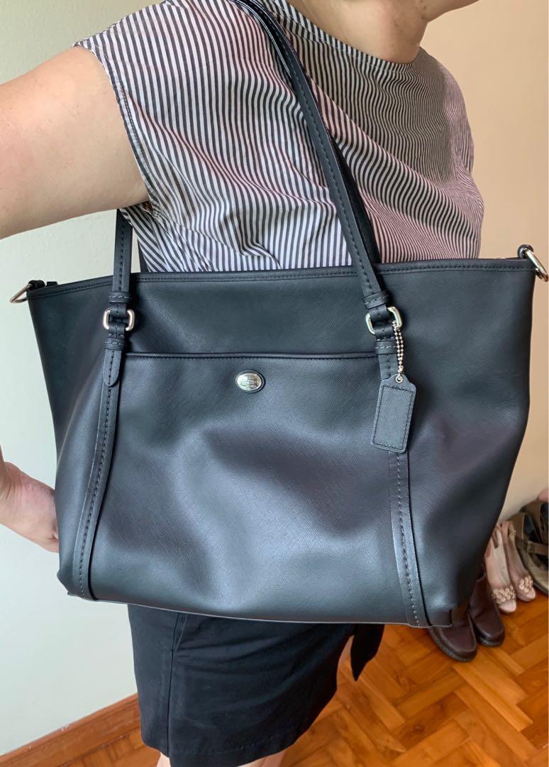 coach large leather tote