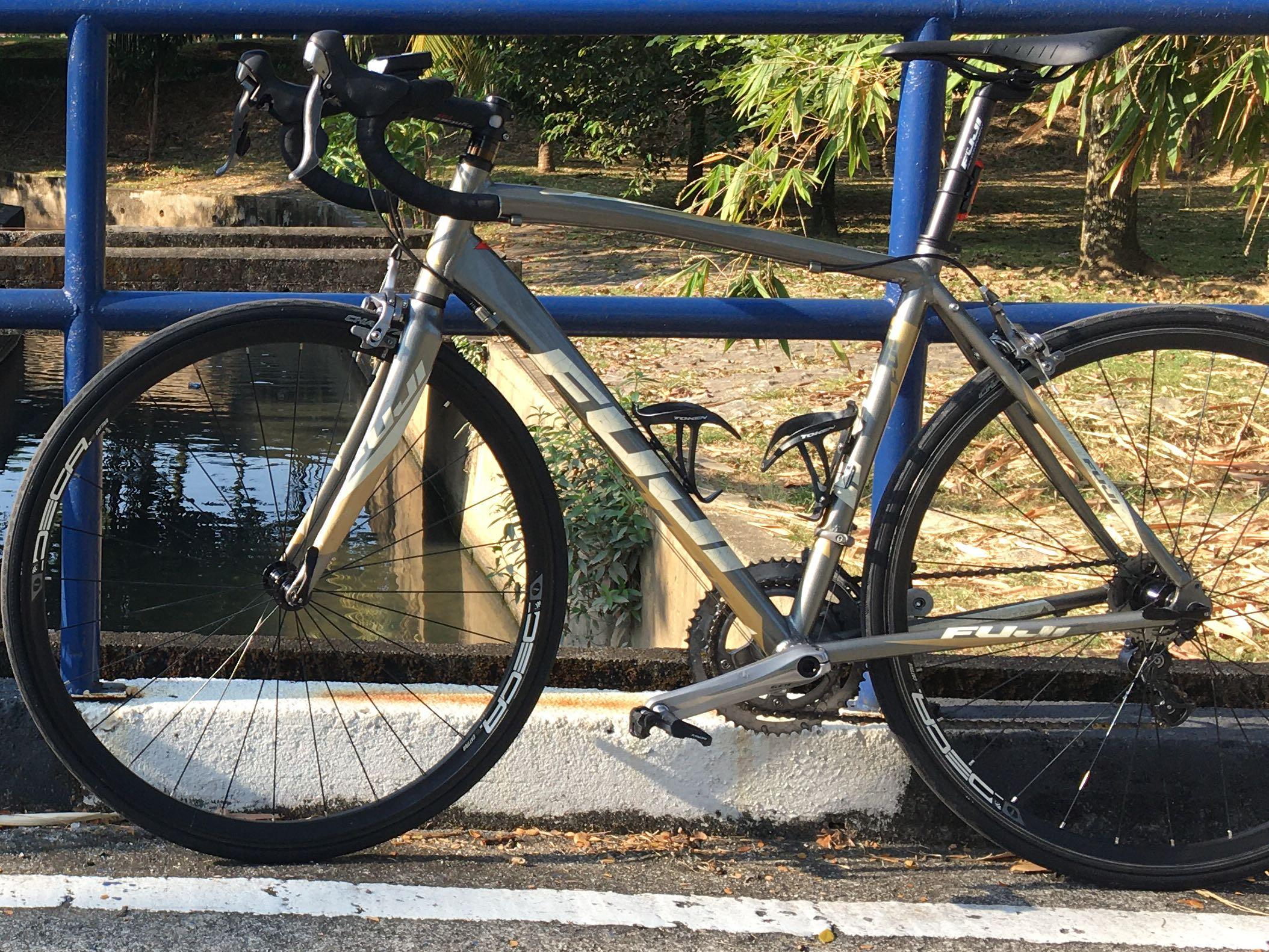 Fuji Newest 1.0 Road Bike