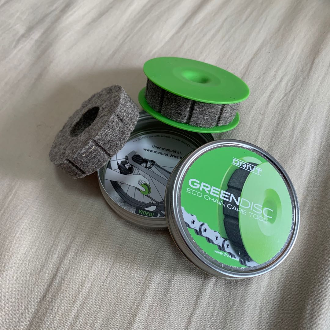 Green disc bike chain oil applicator Sports Equipment Bicycles