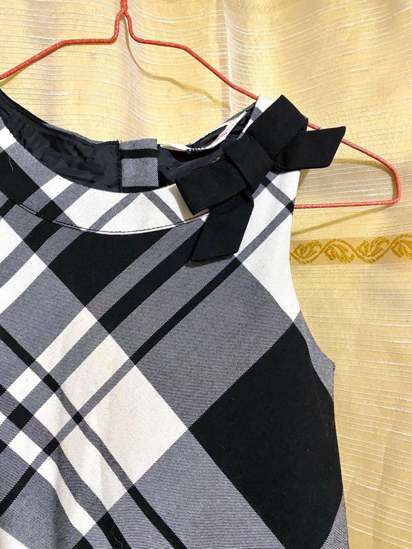 H&M Black and White Dress (Category: Babies & Kids Fashion) located in Luisiana. Submitted by rashiaandreaa (Listing ID 1024914769, Image 2). Description: H&M Plaid Dress for kids Condition: 10/10; used once Length: 27.2 in. Waist: 13.6 in. Size on tag: US 7-8Y CN 130 (see photos) RFS: Doesn't fit my sister anymore Price is slightly negotiable.