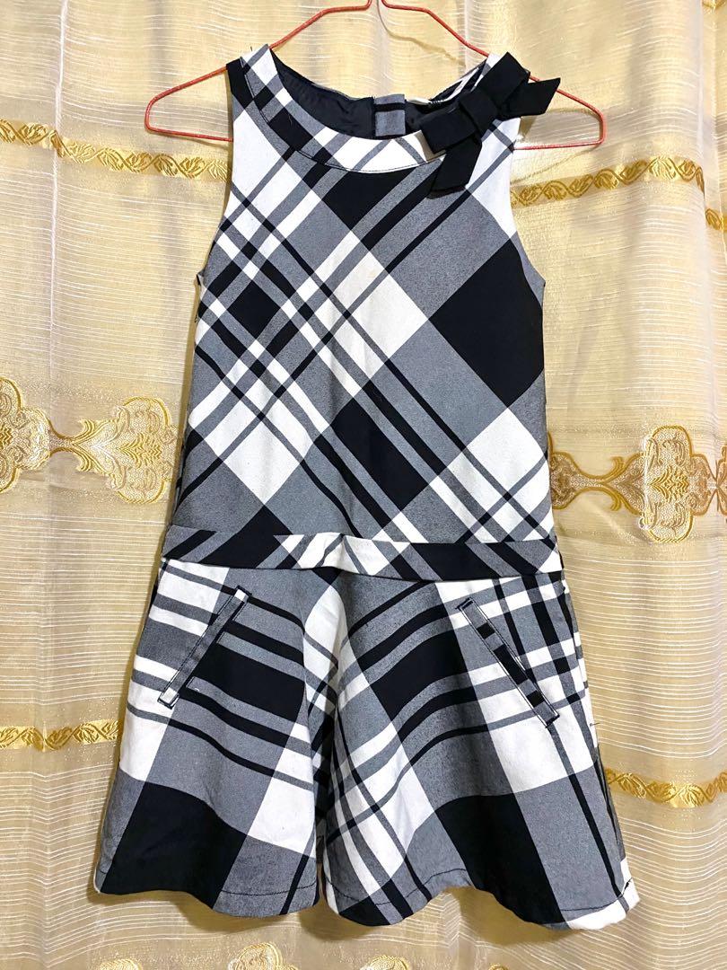 H&M Black and White Dress (Category: Babies & Kids Fashion) located in Luisiana. Submitted by rashiaandreaa (Listing ID 1024914769, Image 1). Description: H&M Plaid Dress for kids Condition: 10/10; used once Length: 27.2 in. Waist: 13.6 in. Size on tag: US 7-8Y CN 130 (see photos) RFS: Doesn't fit my sister anymore Price is slightly negotiable.