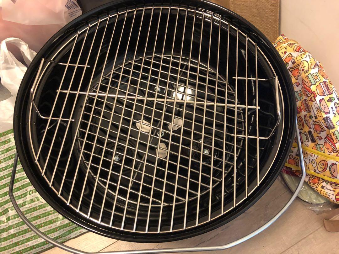 Jumbo Joe charcoal grill, 傢俬＆家居, 廚具和餐具, 食物整理及儲存 Carousell