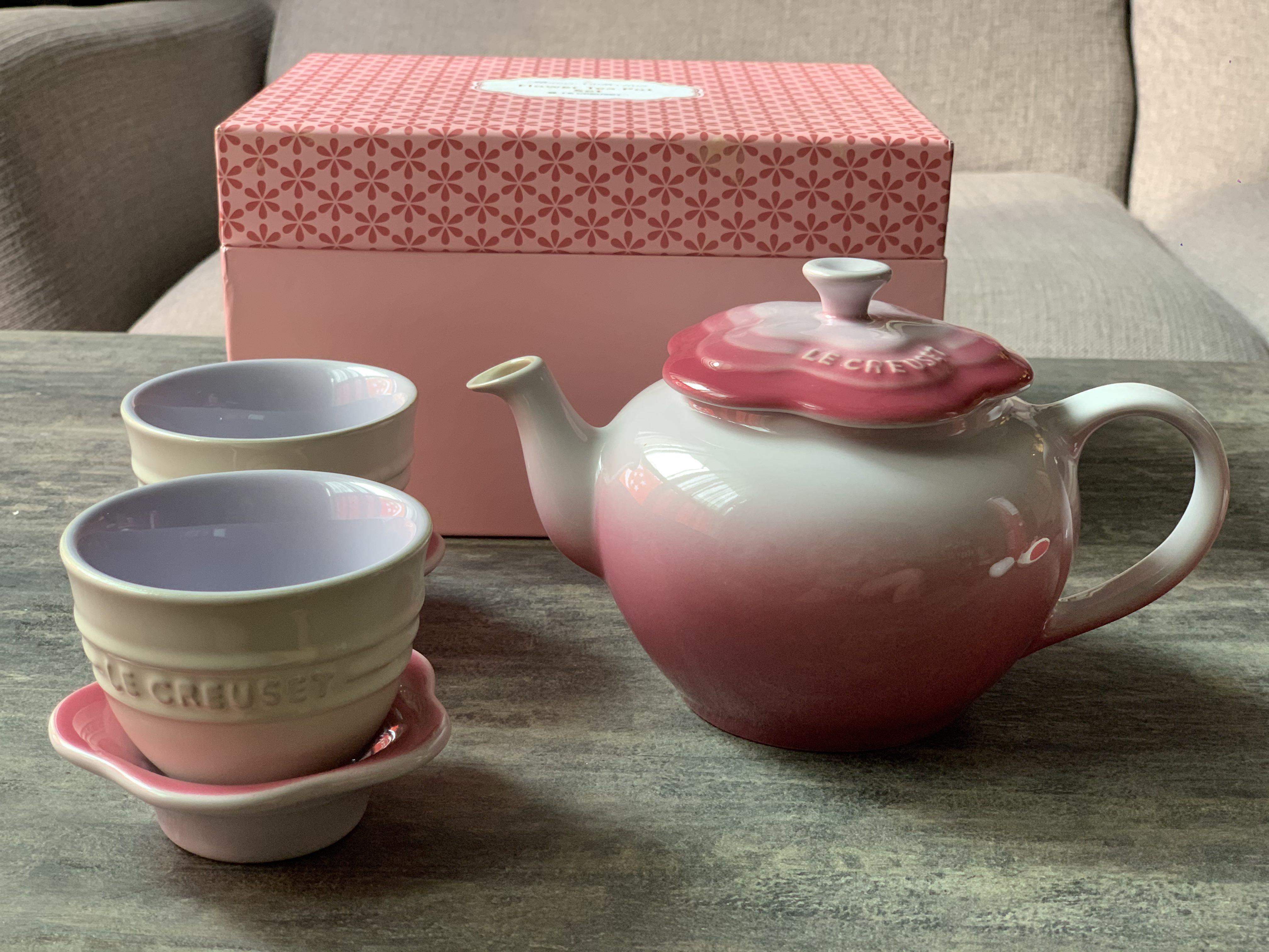 Le creuset deals teapot set