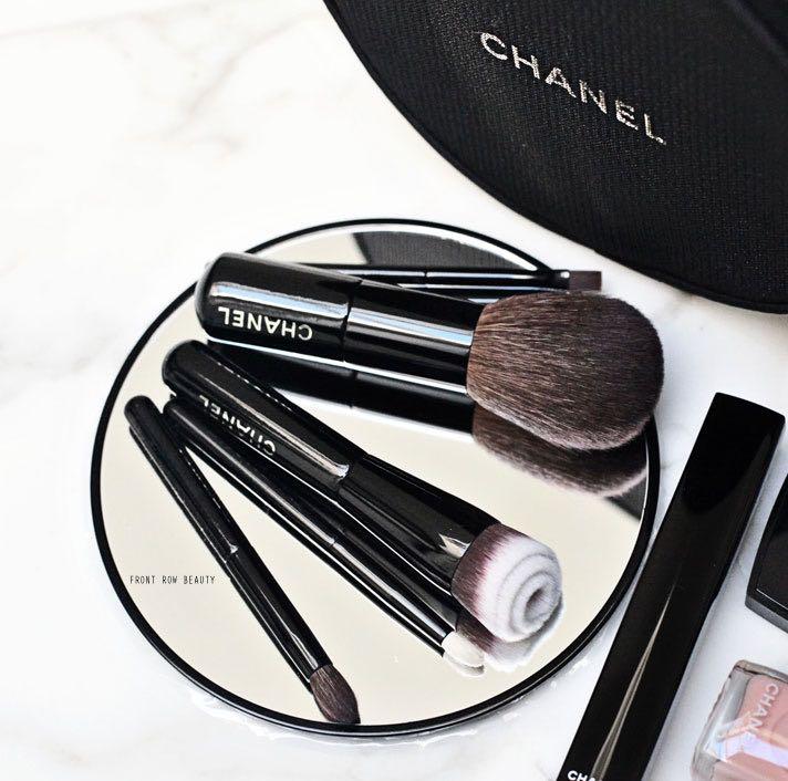 Les Mini De Chanel Makeup Brush Set, Beauty & Personal Care, Face, Makeup  on Carousell