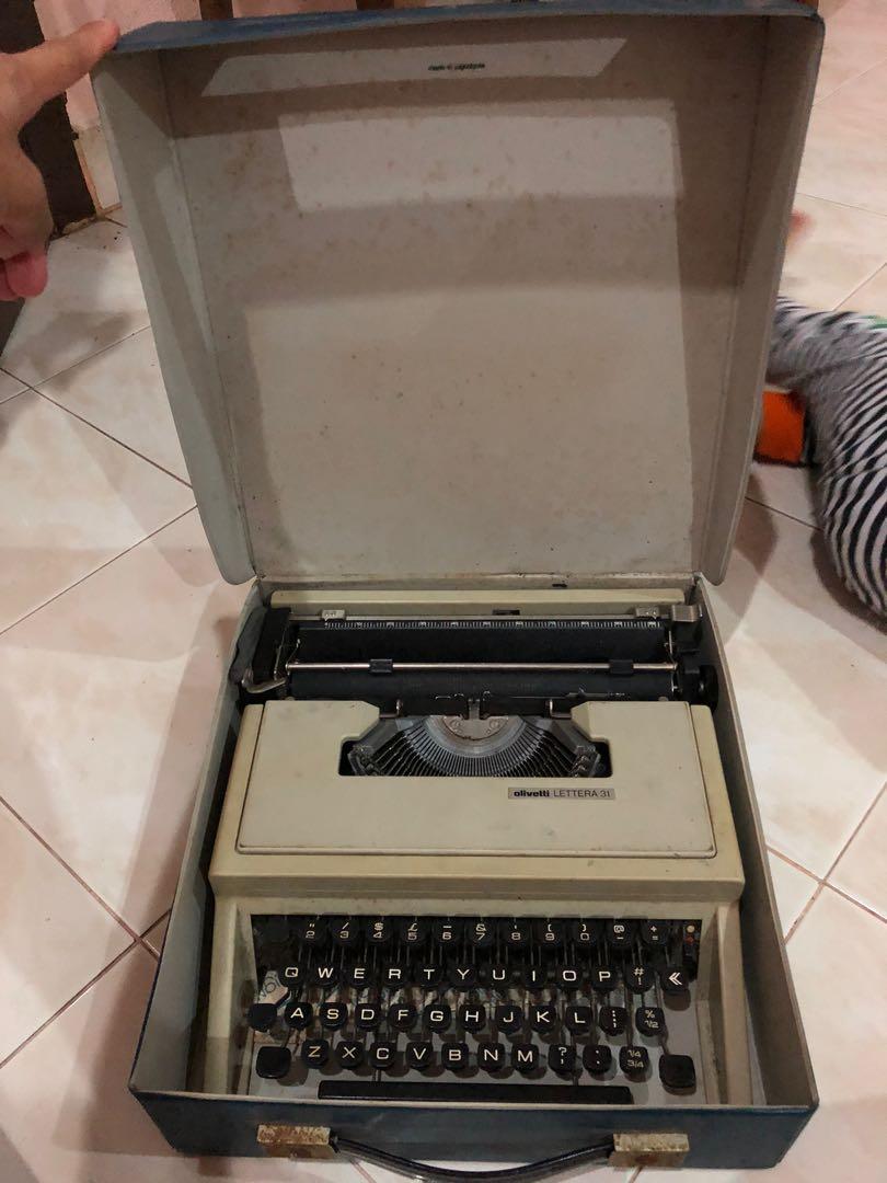 Olivetti Lettera 31 Typewriter Made in Yugoslavia, Computers ...