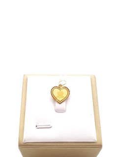 (Category: ) located in . Submitted by goldsmith916 (Listing ID 1025051124, Image 1). Description: .