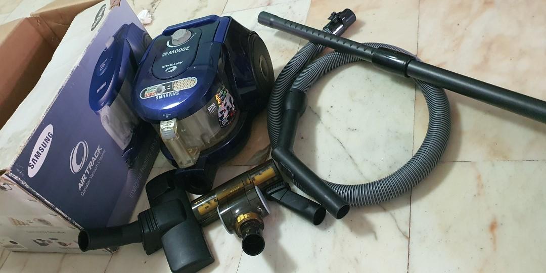 Samsung Vacuum Cleaner 2000W, TV & Home Appliances, Vacuum Cleaner