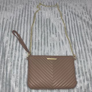(Category: ) located in . Submitted by usedclothesme (Listing ID 1024845067, Image 1). Description: .