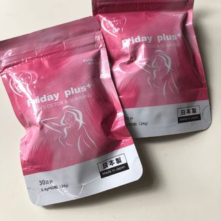 （分類：）位於 。 由 karmoon93 提交（商品編號 1018172833，圖片 1）。簡介： 。