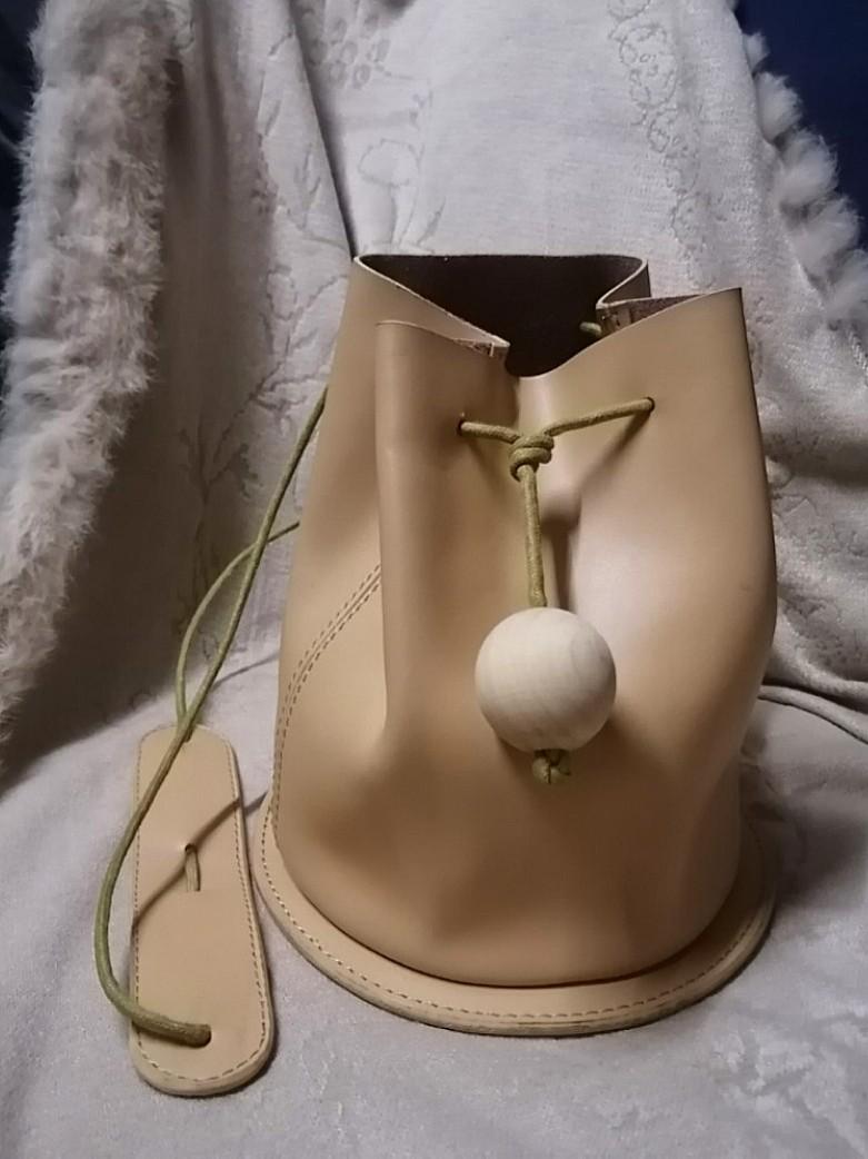 Abbott Vintage leather bucket bag