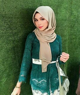 (Category: ) located in . Submitted by clearmy_wardrobe (Listing ID 1018224631, Image 1). Description: .