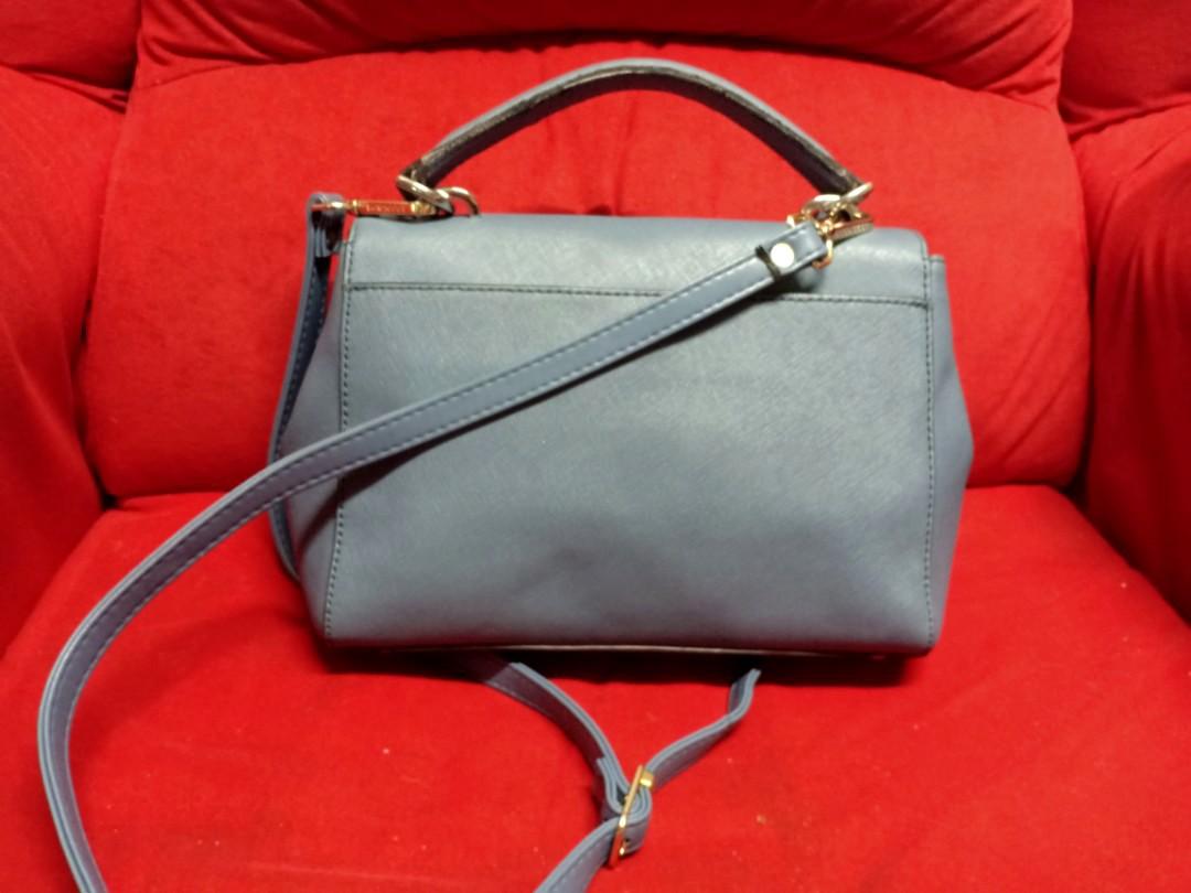 💯ORIGINAL MICHAEL KORS XS AVA LIGHT BLUE, Luxury, Bags & Wallets on  Carousell