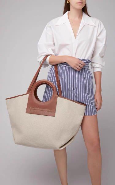 White ring hot sale handle bag