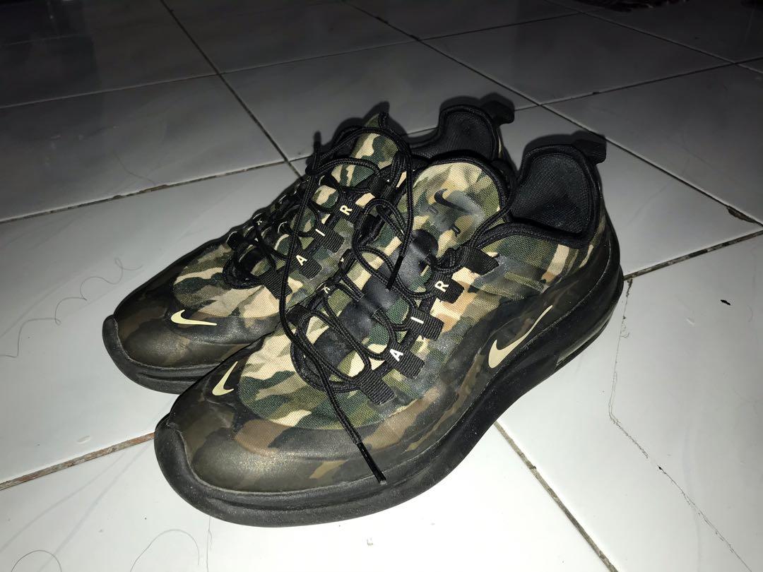 nike axis se
