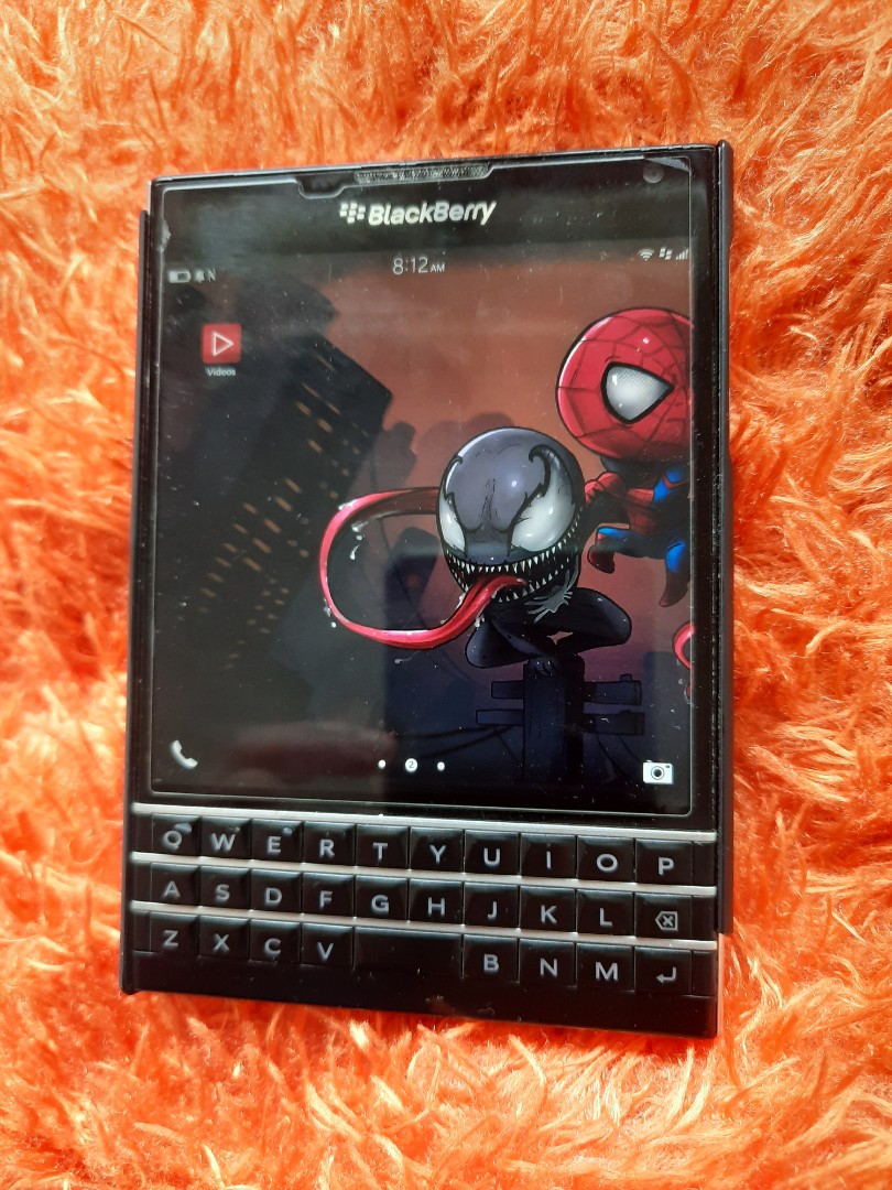 Blackberry passport 32gb, Mobile Phones & Gadgets, Mobile Phones, Early Generation Mobile Phones