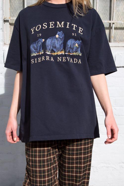 Brandy Melville RITA YOSEMITE 1991 SIERRA NEVADA TOP Men s Fashion Tops Sets Hoodies on Carousell