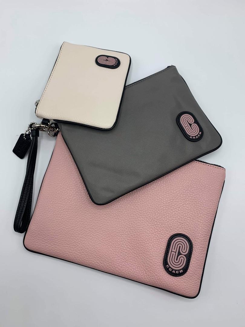 Coach Trio Pouch 2024 favors