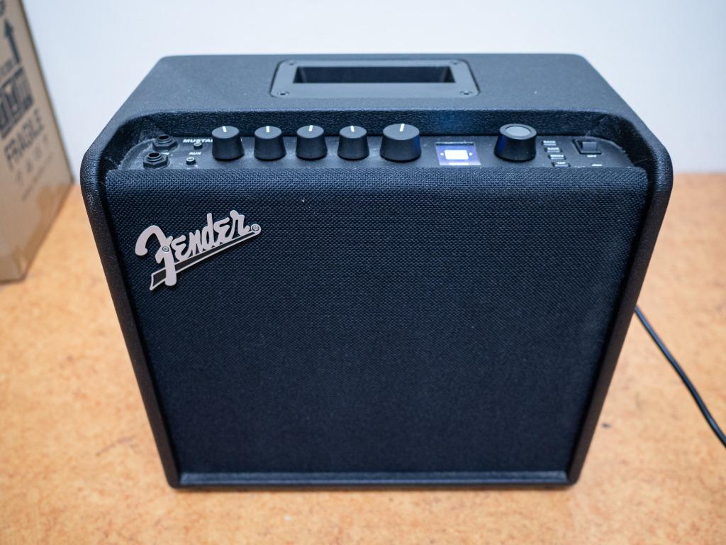 Fender Mustang Lt25 Music Media Music Instruments On Carousell