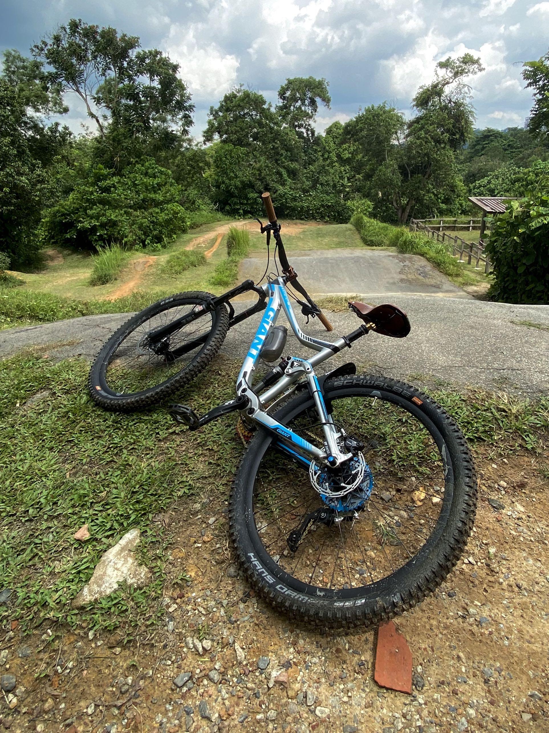 giant trance 1 2014