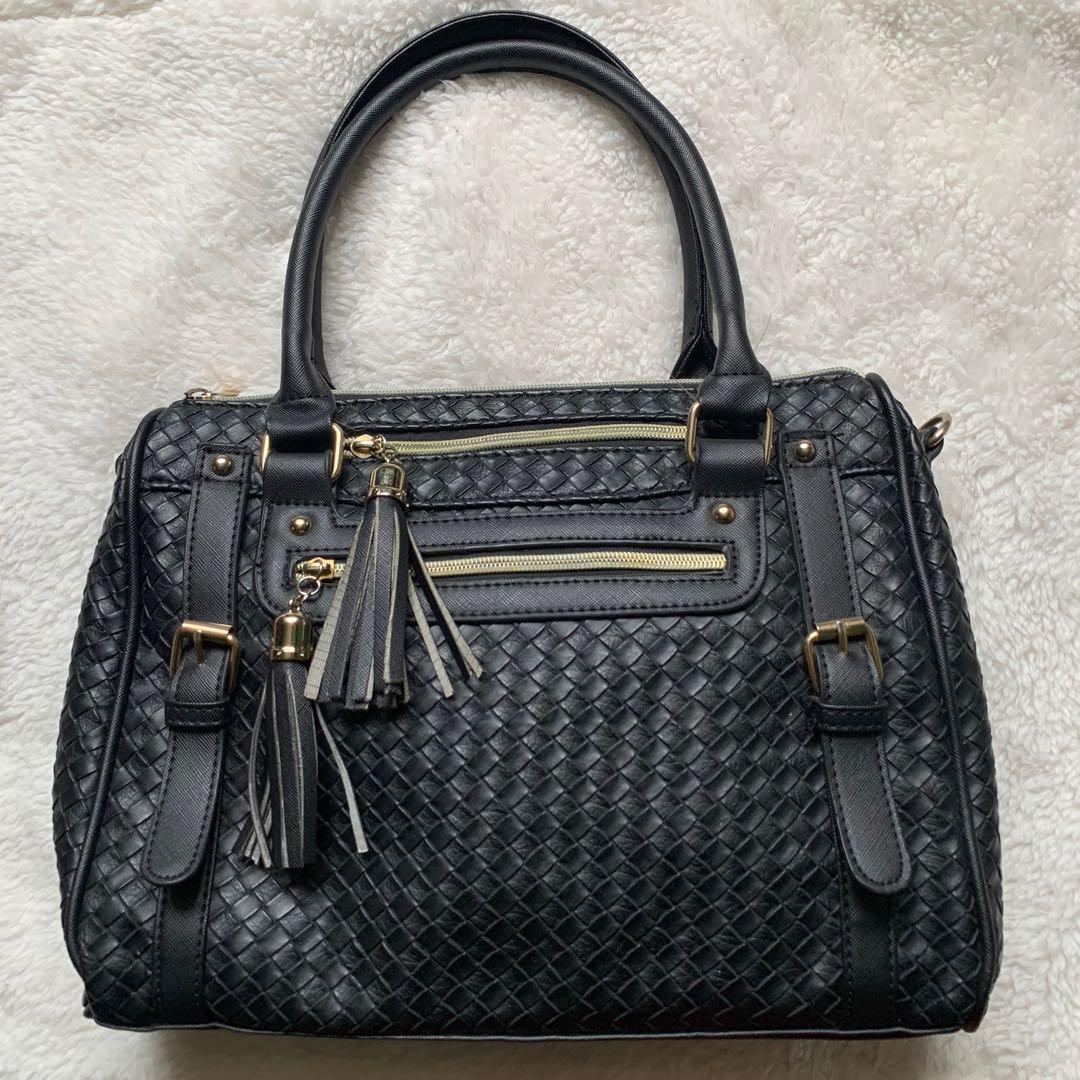 giles n brooks sling bag