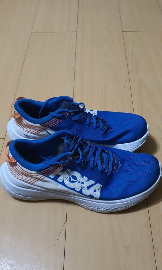 hoka carbon x size 10