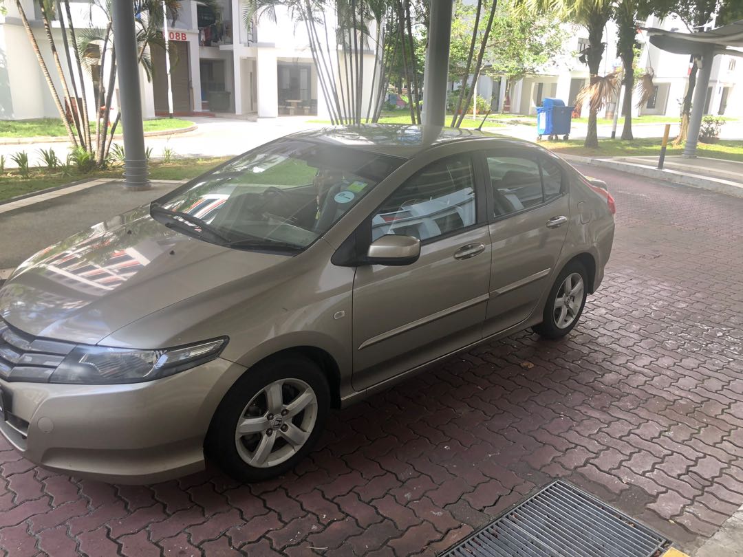 (Category: ) located in . Submitted by carousang (Listing ID 1018277892, Image 1). Description: .