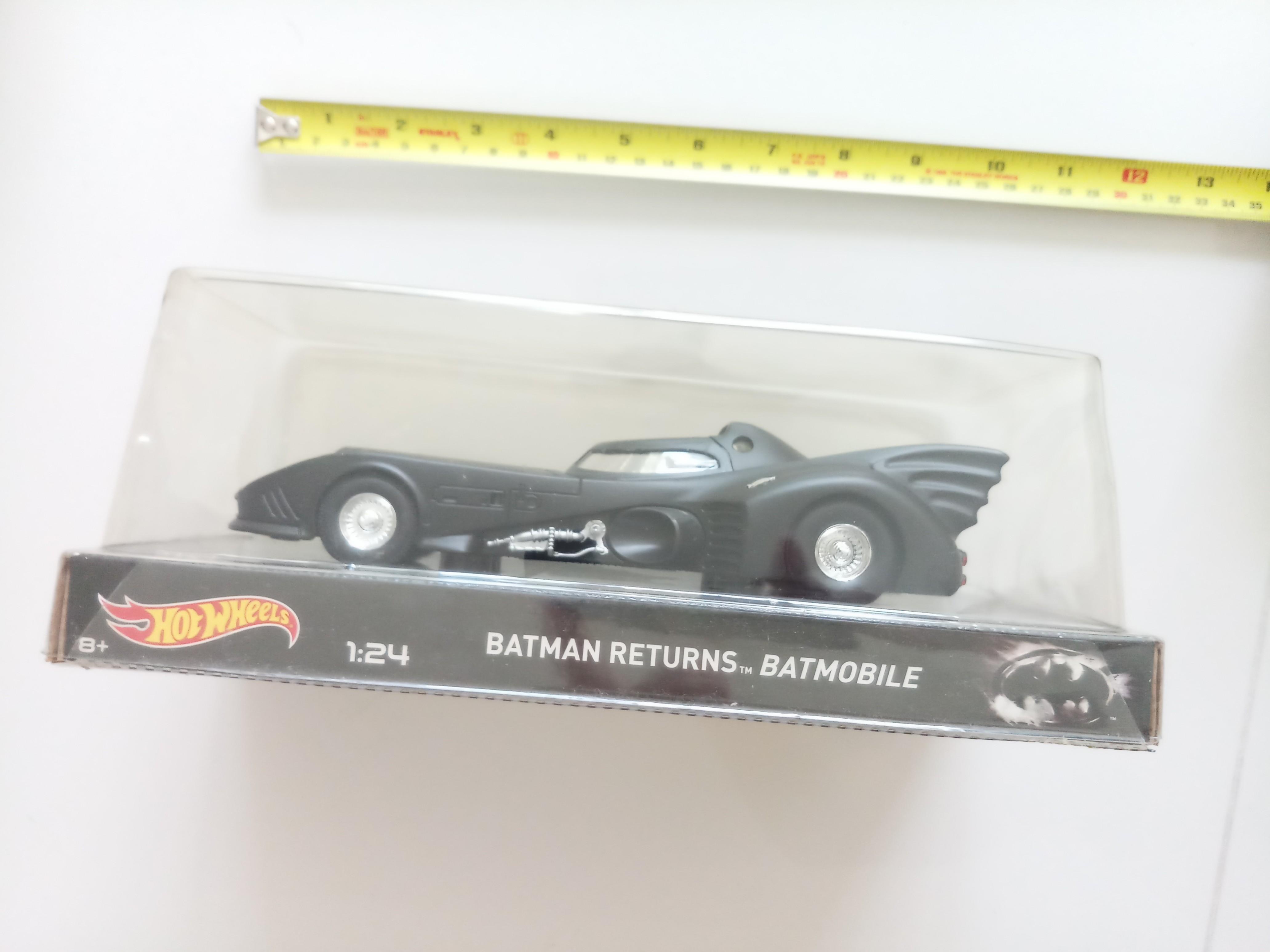 1 24 Hotwheel Batman Returns Batmobile Toys Games Bricks Figurines On Carousell - roblox batmobile