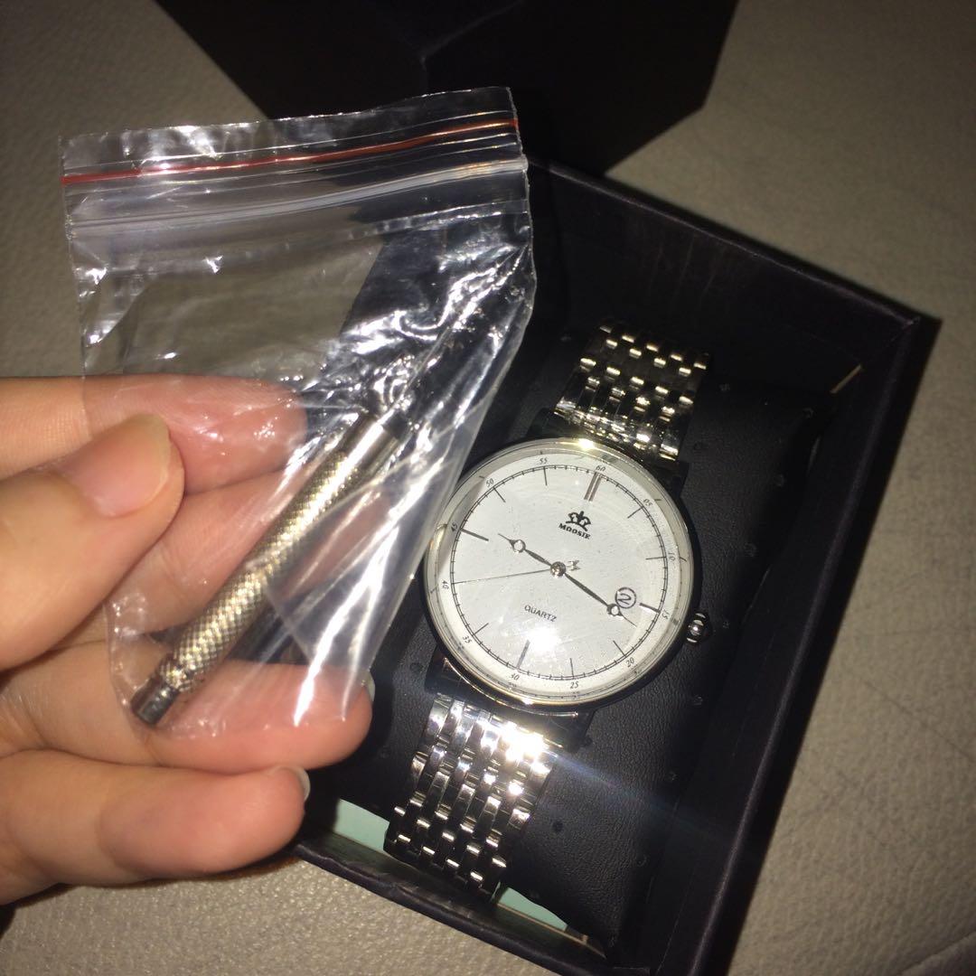 Termurahhh Jam Tangan Moosie Moosie Watch Original New Fesyen Pria Jam Tangan Di Carousell