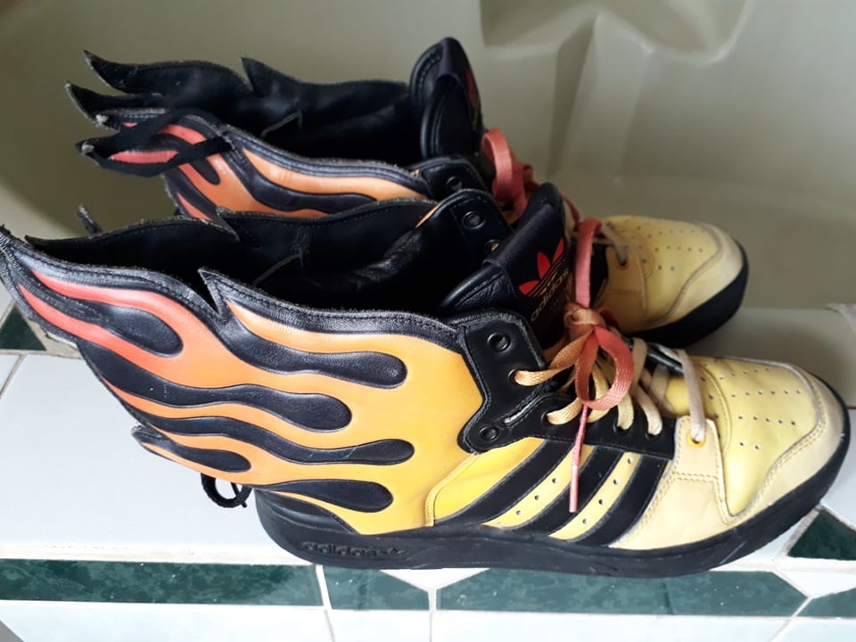 Jeremy scott flames hotsell