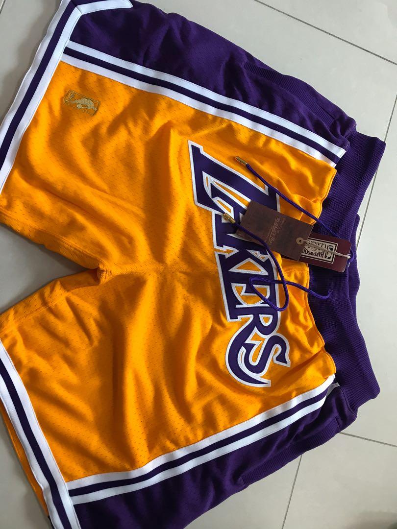 Just Don Lakers Shorts Xl Kobe Lebron 男裝 男裝褲子 Carousell