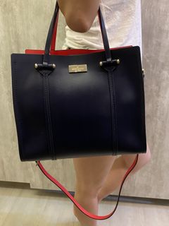 Kate Spade Bag Small Elodie tote crossbody bag, Women's Fashion, Bags &  Wallets, Cross-body Bags on Carousell