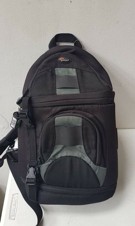 lowepro slingshot 200