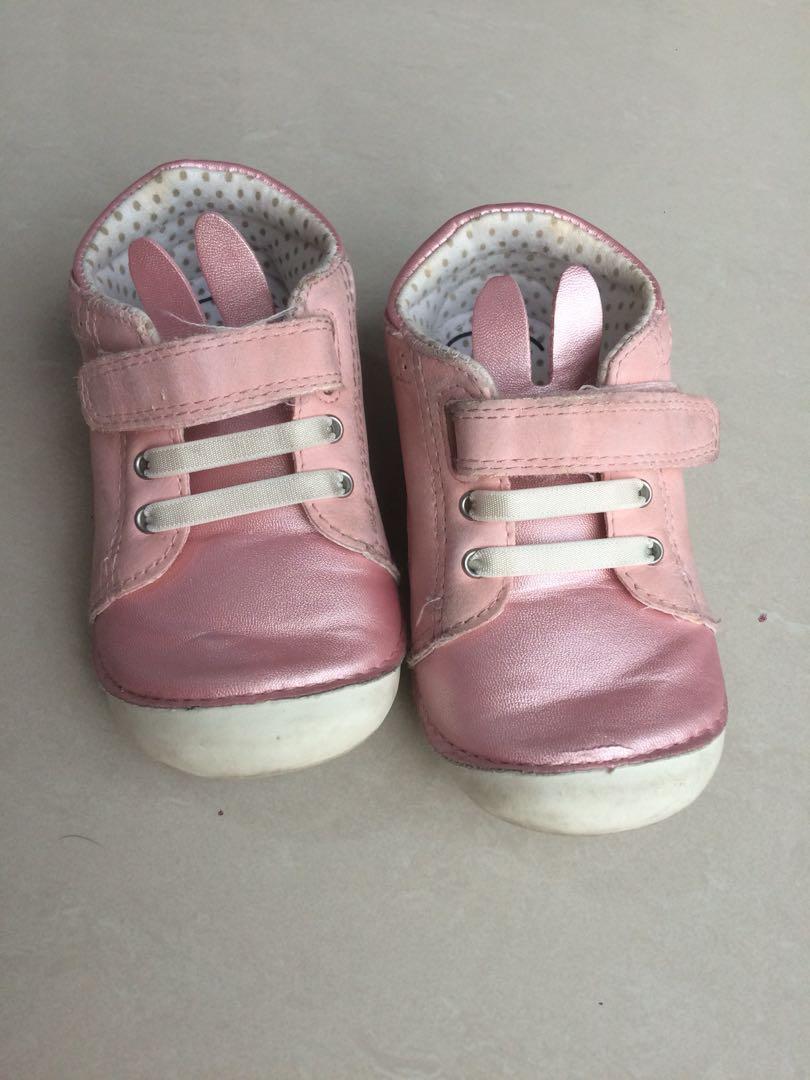 bunny baby shoes