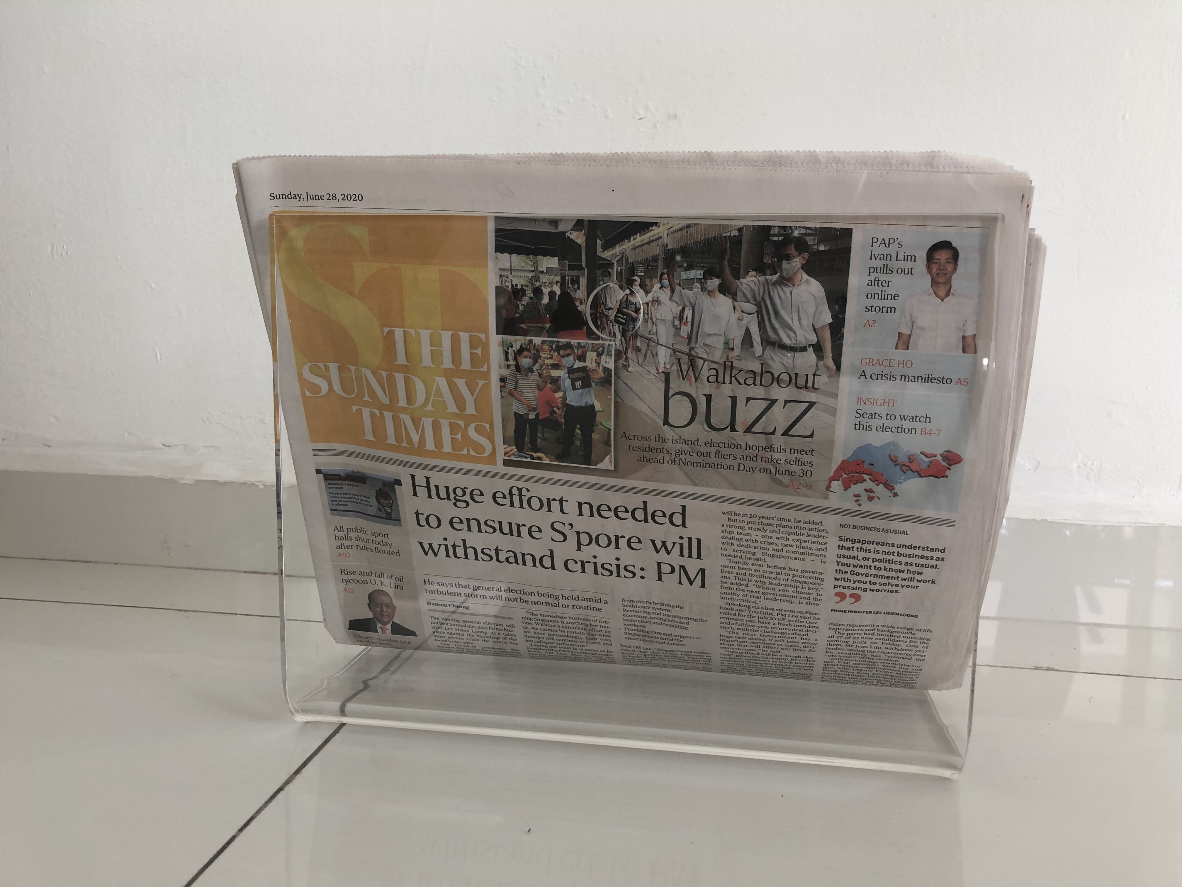 Muji acrylic magazine newspaper holder / stand / rack, Furniture & Home