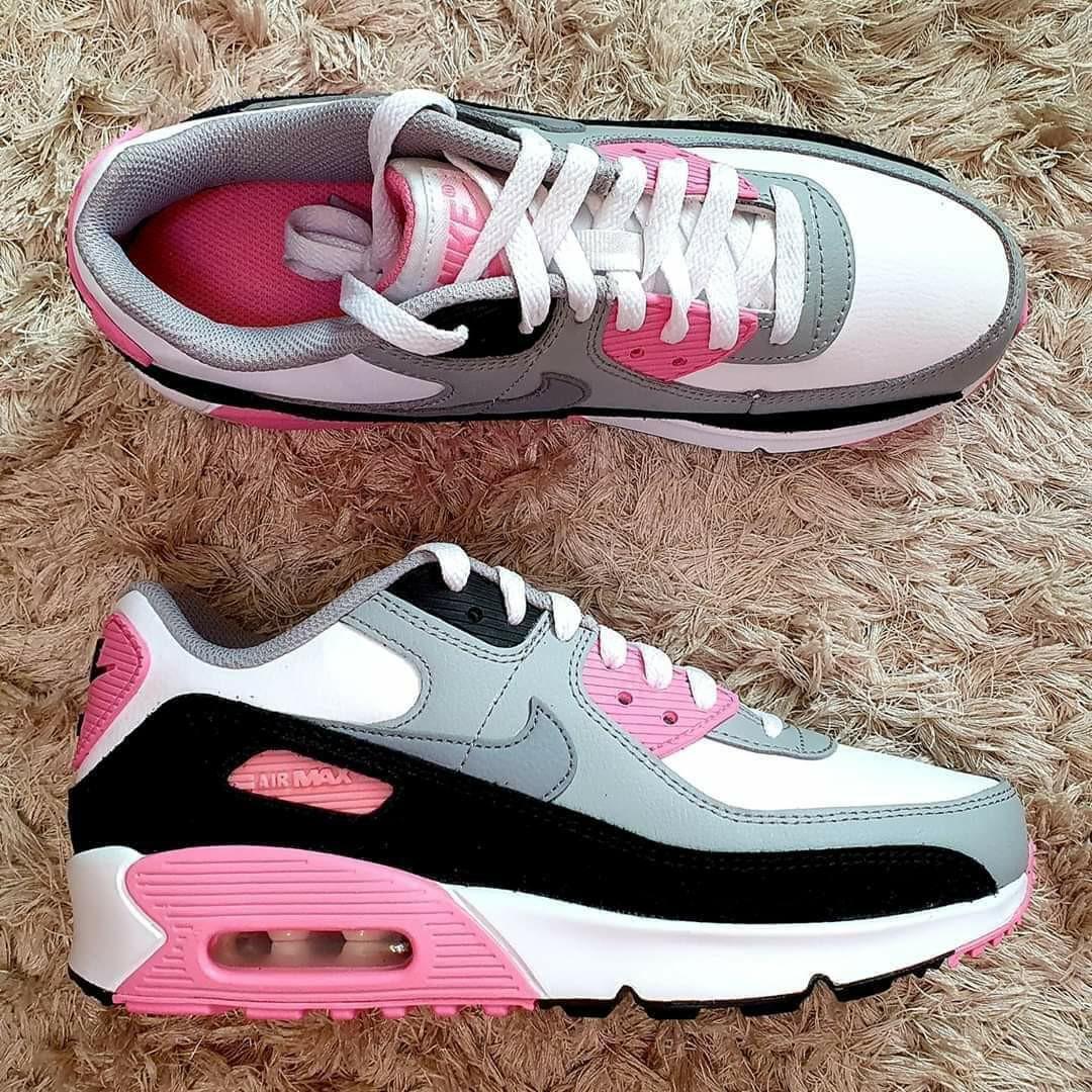 Nike Air Max 90 LTR size 7Y (fits 8.5-9 