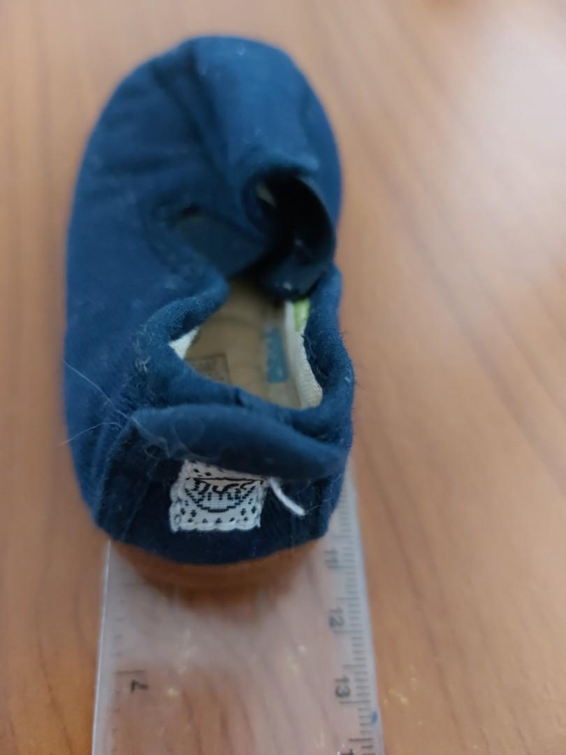 Original Flossy infant shoes (Category: Babies & Kids Fashion) located in Cebu City. Submitted by quinching (Listing ID 1018150429, Image 2). Description: Original Flossy infant shoes bought in Dubai Mall. In EUC condition.