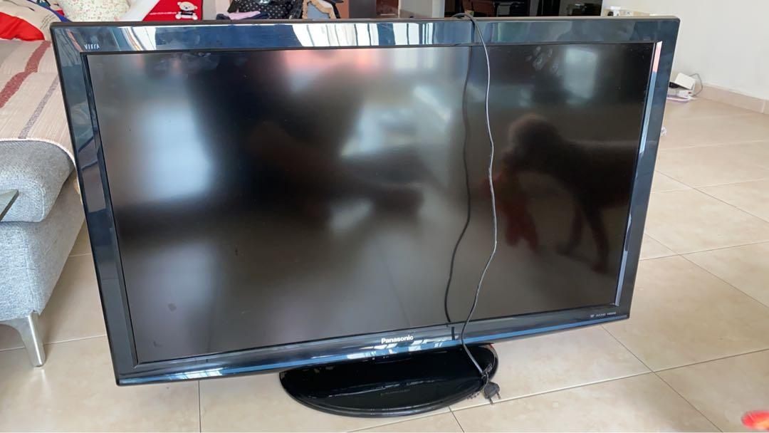 Panasonic 42 inch LCD TV, TV & Home Appliances, TV & Entertainment, TV