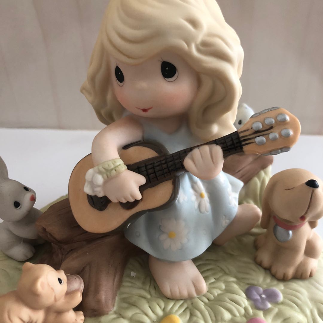 Precious Moments Sing To The Lord A New Song Girl With Guitar Bisque PorcelainFigurine 182004
