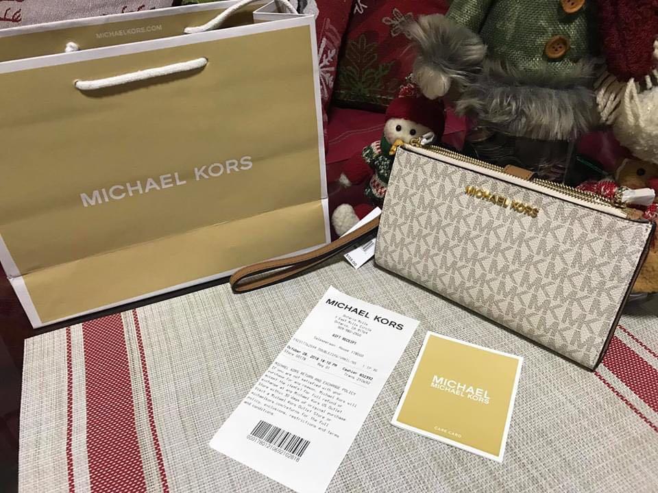 michael kors wristlet clearance