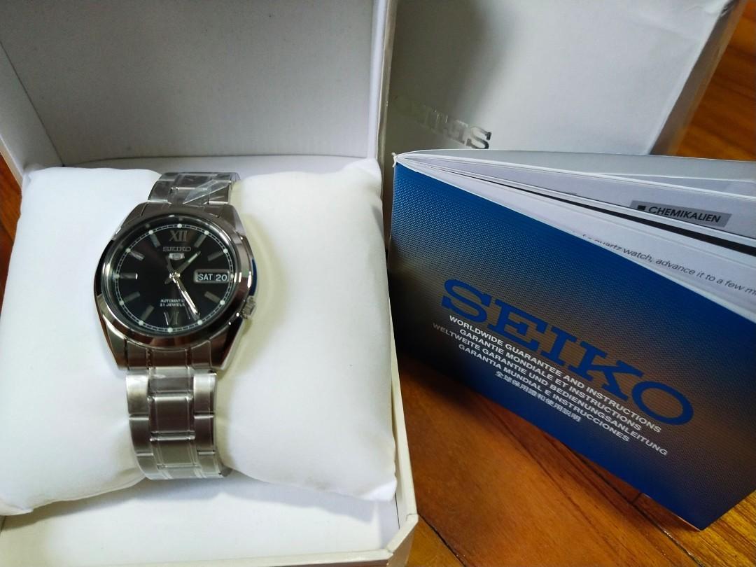 Seiko Brand New Seiko 5 Automatic Made In Japan Gents Casual Watch With Warranty Men S Fashion Watches On Carousell