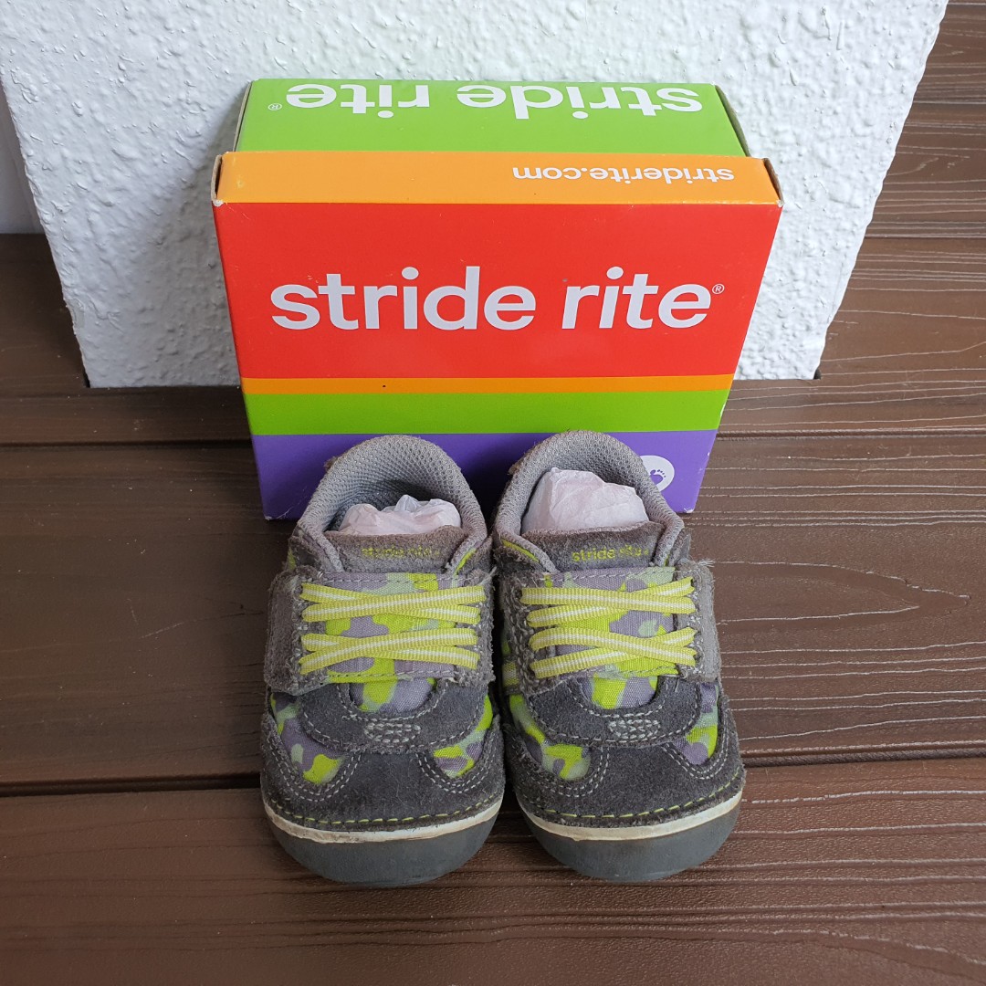 stride rite baby boy walking shoes