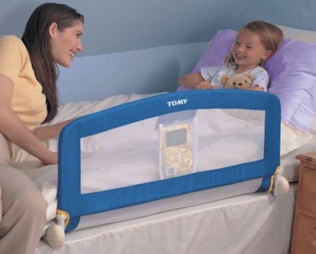 Tomy Folding Bed Guard, Babies & Kids, Baby Nursery & Kids Furniture