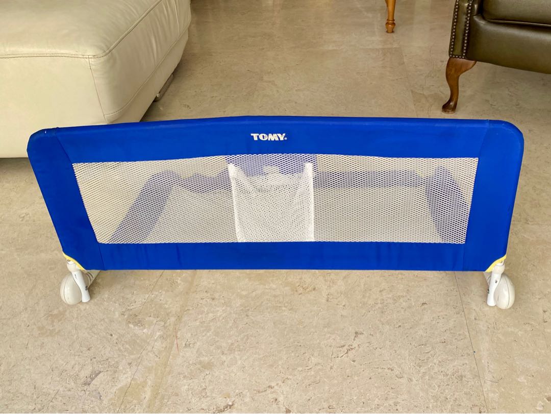 Tomy Folding Bed Guard, Babies & Kids, Baby Nursery & Kids Furniture
