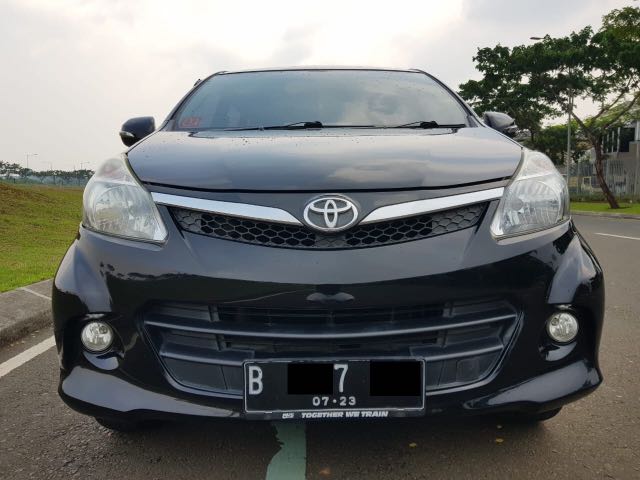 Toyota Avanza Veloz 1 5 At 2013 Airbag Meredam Kecapekan Mengemudi Mobil Motor Mobil Untuk Dijual Di Carousell