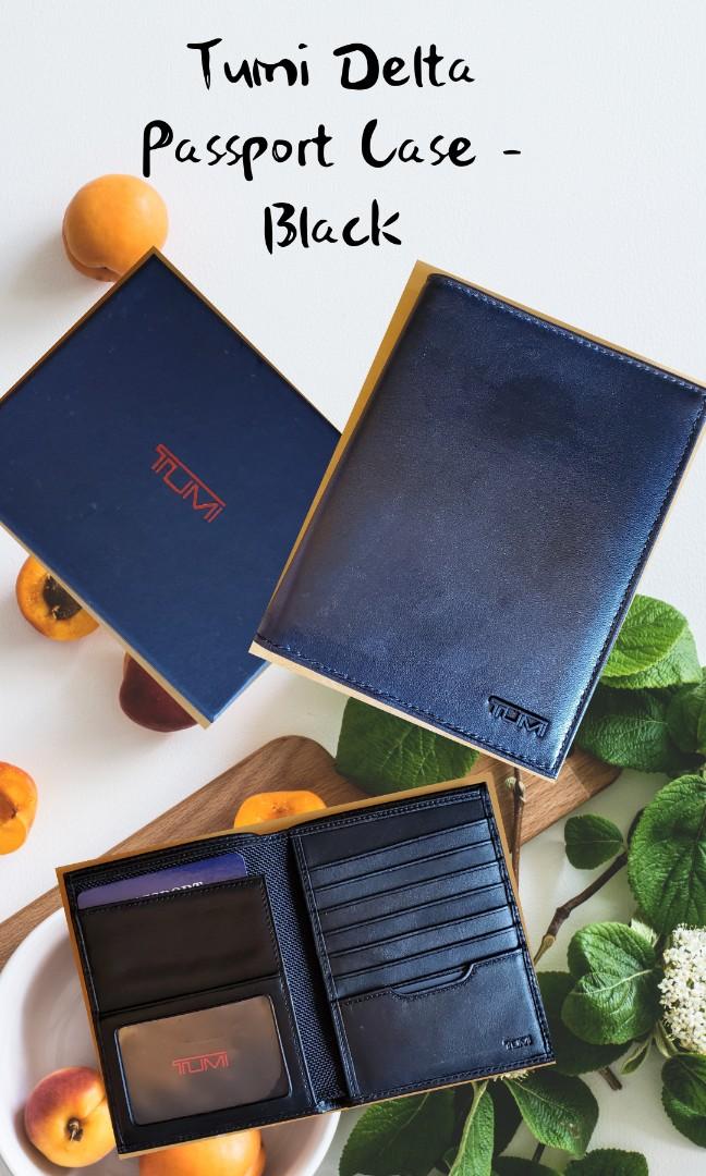 Tumi delta deals passport case