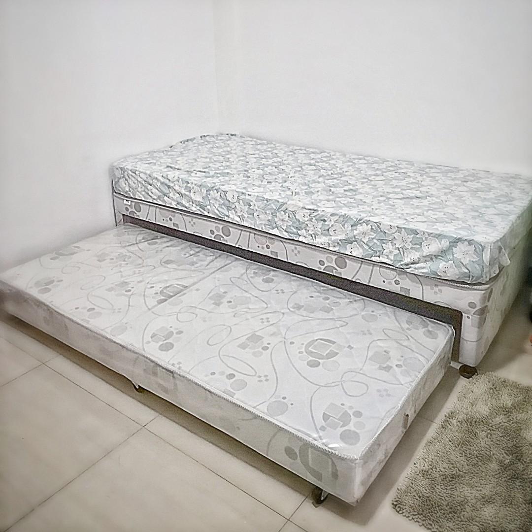 Uratex Pull out Bed Furniture Home Living Furniture Bed