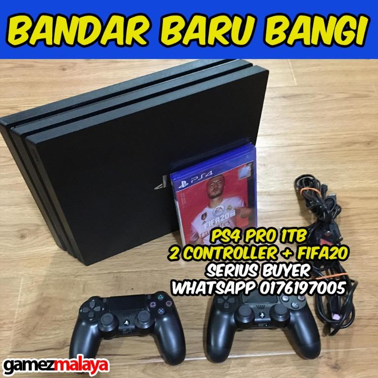 Ps4 pro 1tb 2 controller fifa 20 best sale