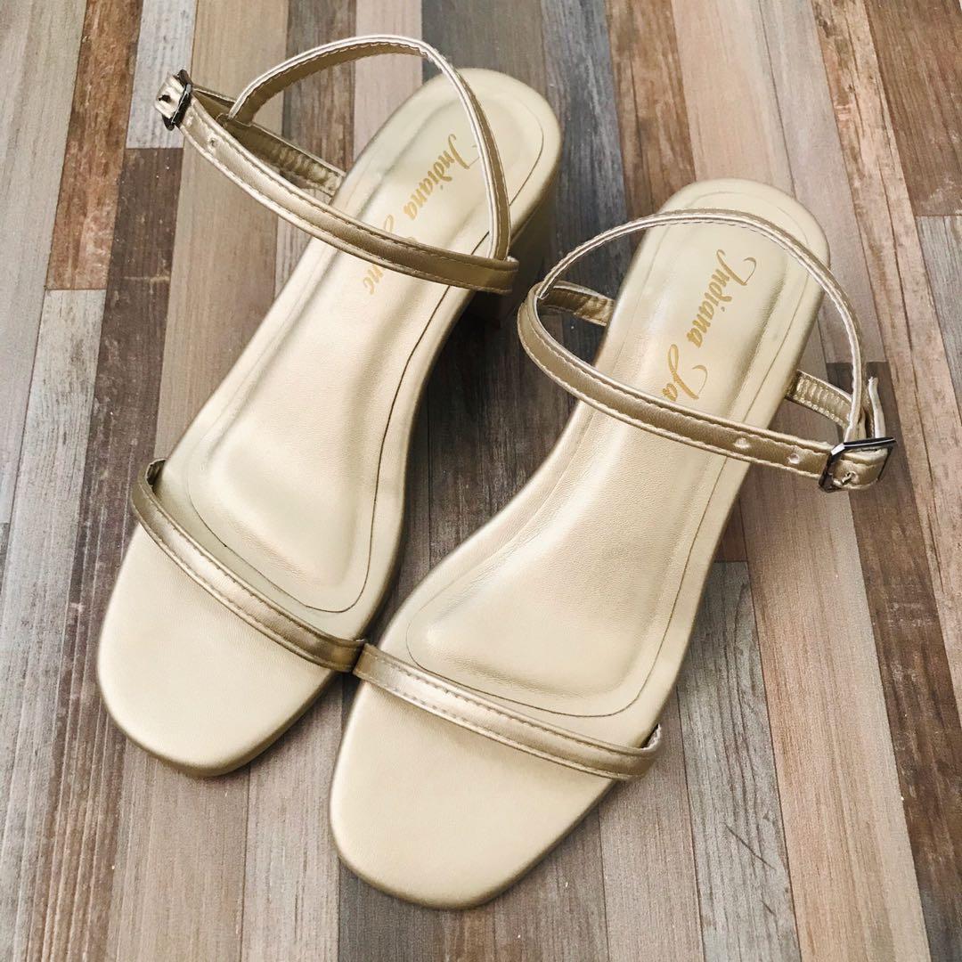 venus sandal price