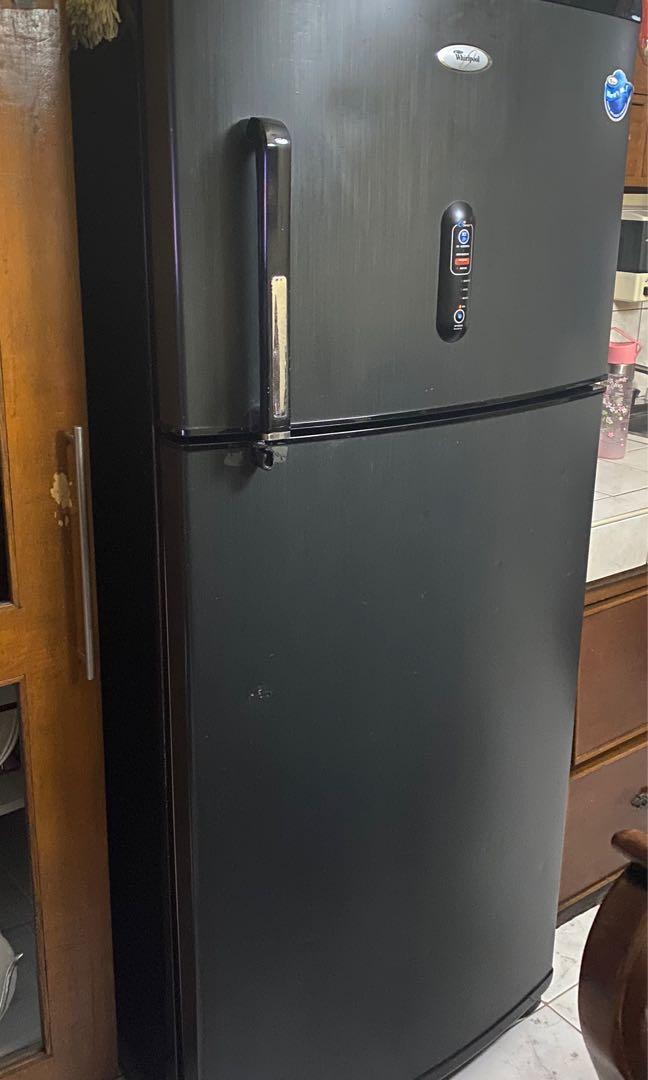 Rush sale Whirlpool 14 Cubic Feet Refrigerator TV Home